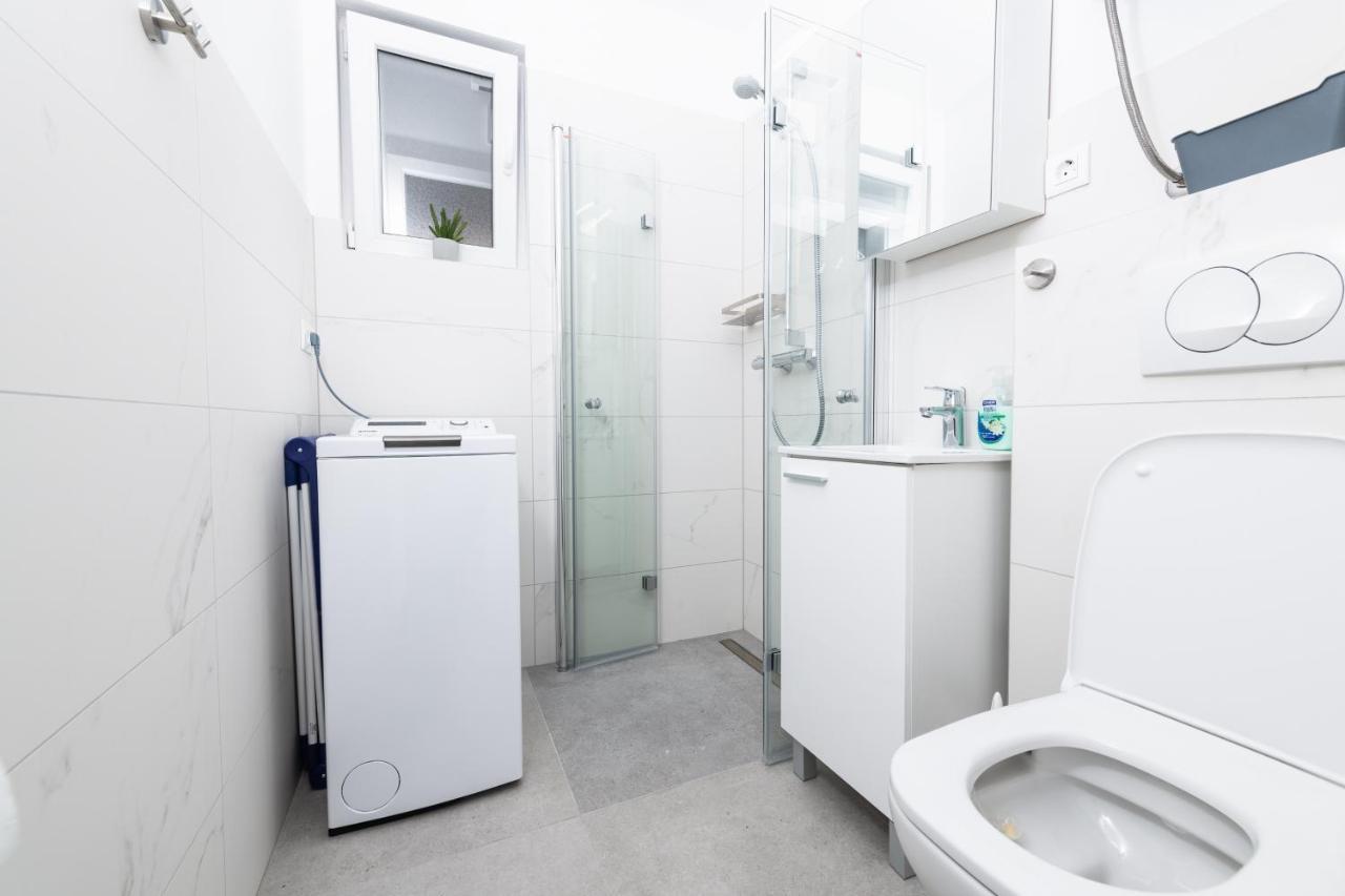 Duće Apartments Matea מראה חיצוני תמונה