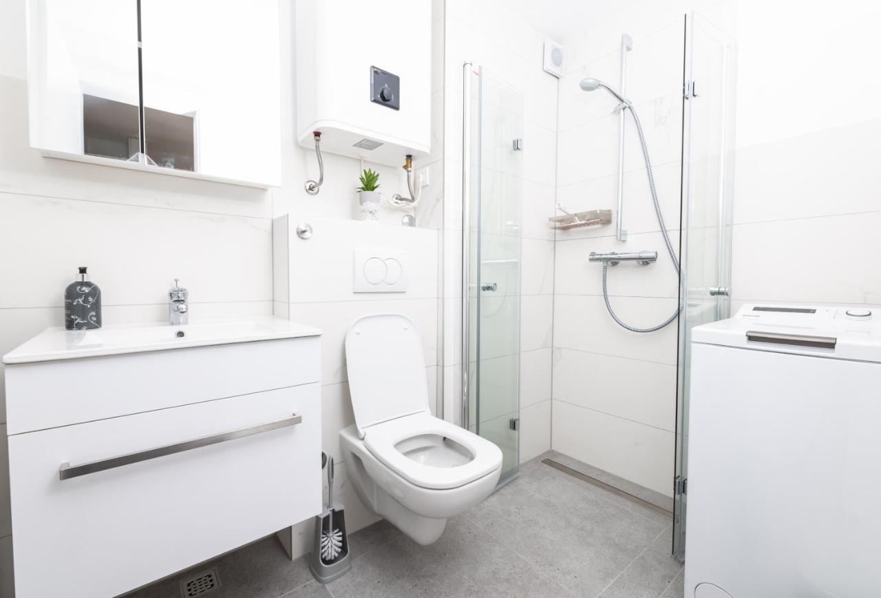 Duće Apartments Matea מראה חיצוני תמונה